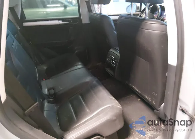 WVGEP9BP3GD001450: 43848551