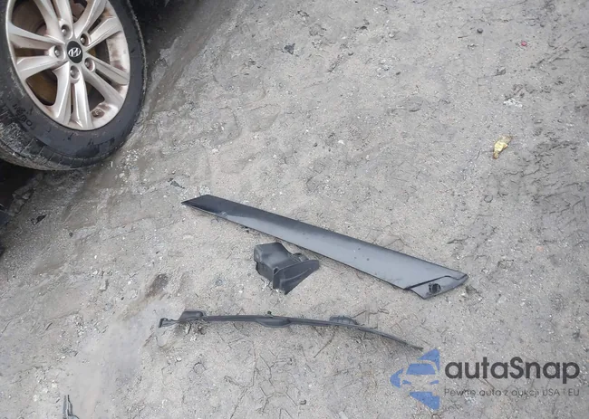 KNDJN2A2XF7777609: 43848553