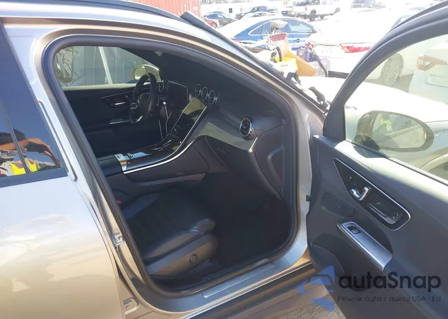 W1NKM4GB1RF176098: 43848579