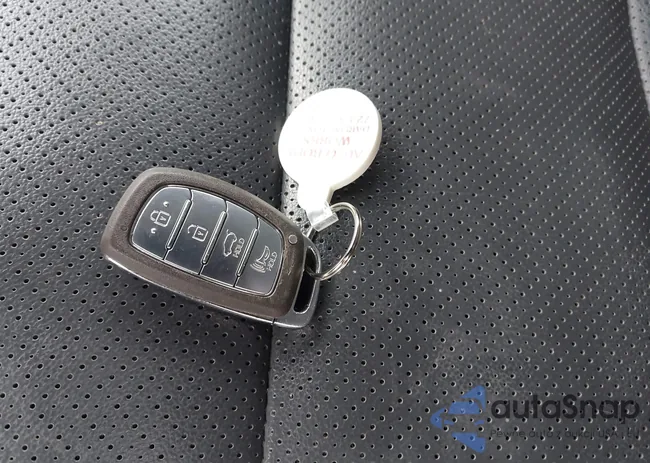 KMHC85LC4KU118651: 43848712