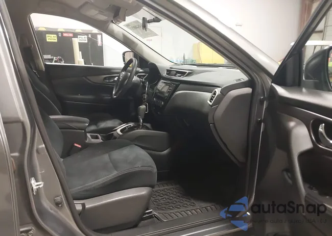 JN8AT2MV3GW130881: 43848853