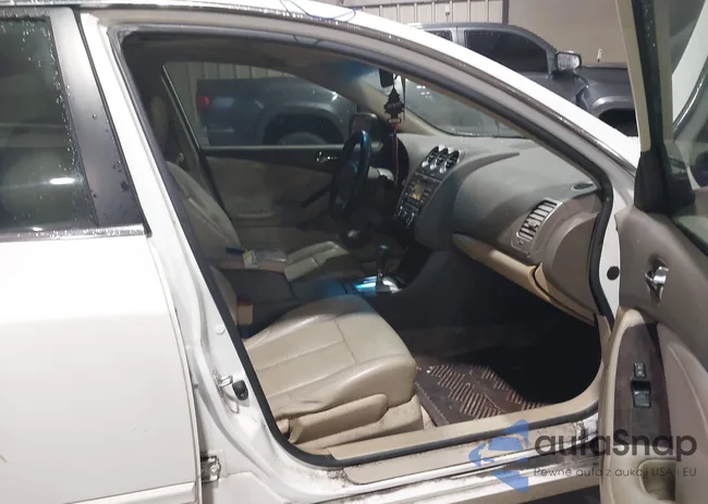 1N4AL2APXCC159085: 43848887