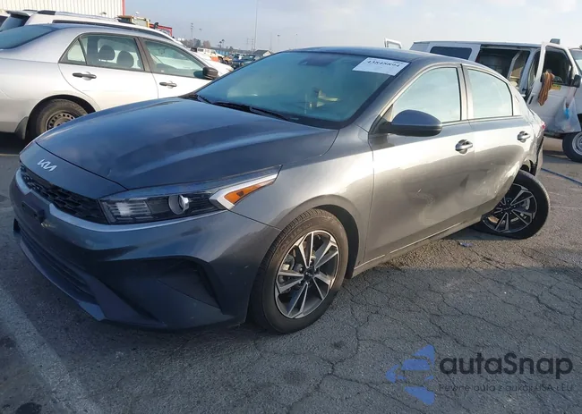 3KPF24ADXRE730645: 43848894