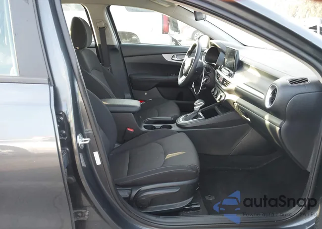 3KPF24ADXRE730645: 43848894