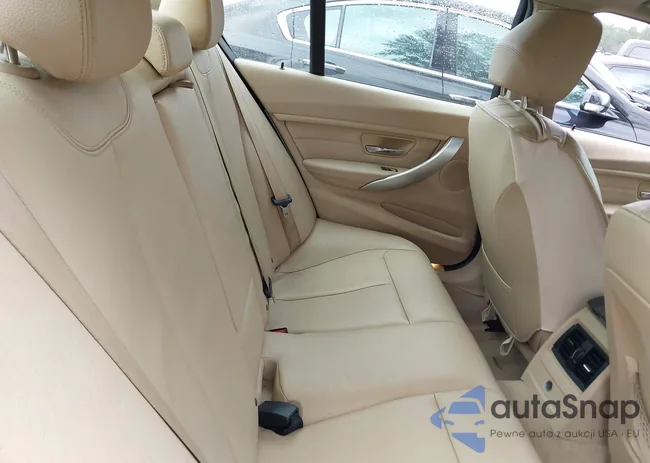 WBA3B1C56FK140553: 43849942