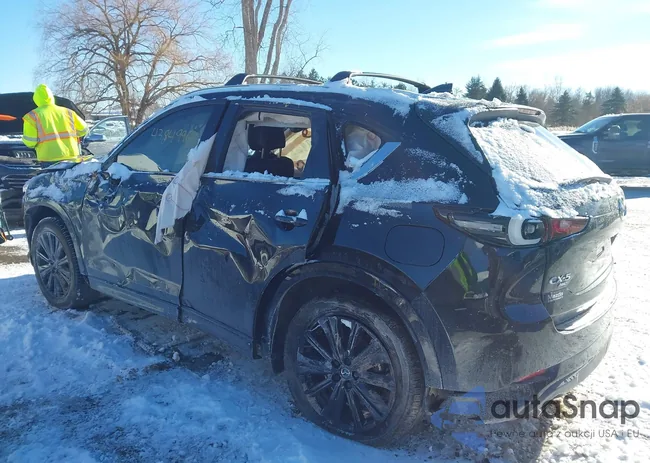 JM3KFBDY9R0534119: 43849968