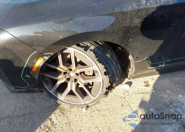 WBA33EH02RCP65287: 43850074