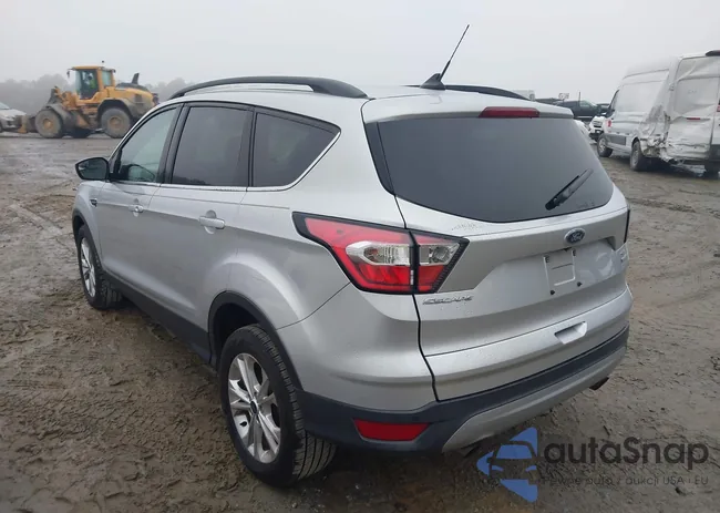 1FMCU0HD8JUC74027: 43850179