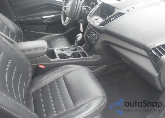 1FMCU0HD8JUC74027: 43850179