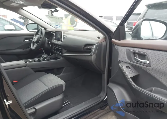 JN8BT3BAXPW431402: 43850901