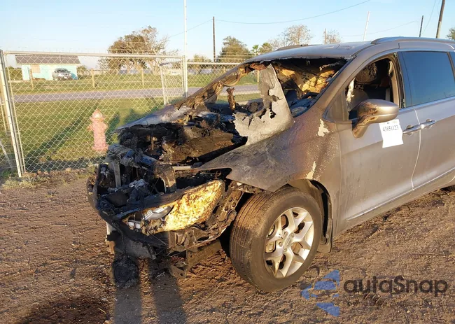 2C4RC1EG6HR782266: 43851123