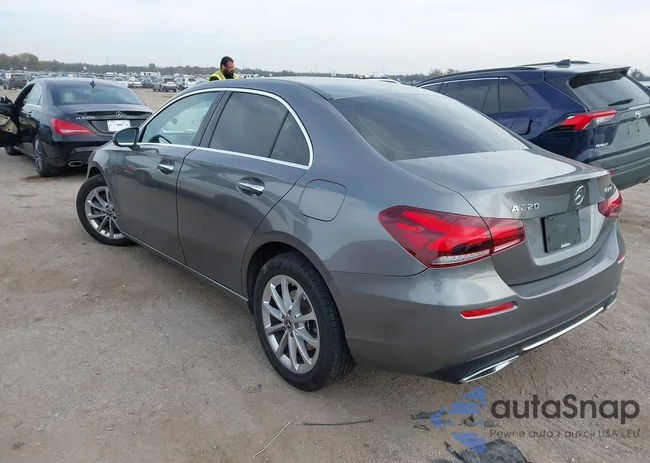 WDD3G4FB9KW030600: 43850583