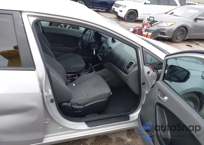 3KPFK4A74JE211217: 43850711