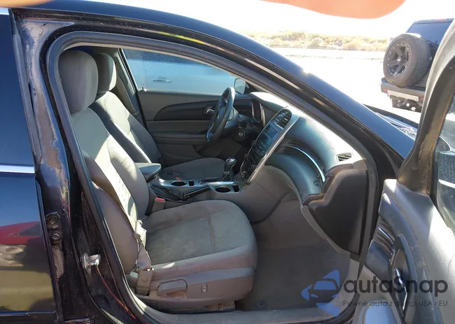 1G11B5SL7EF107210: 43850818