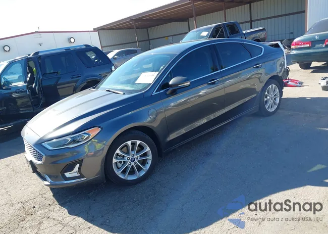 3FA6P0SU8KR103925: 43852008