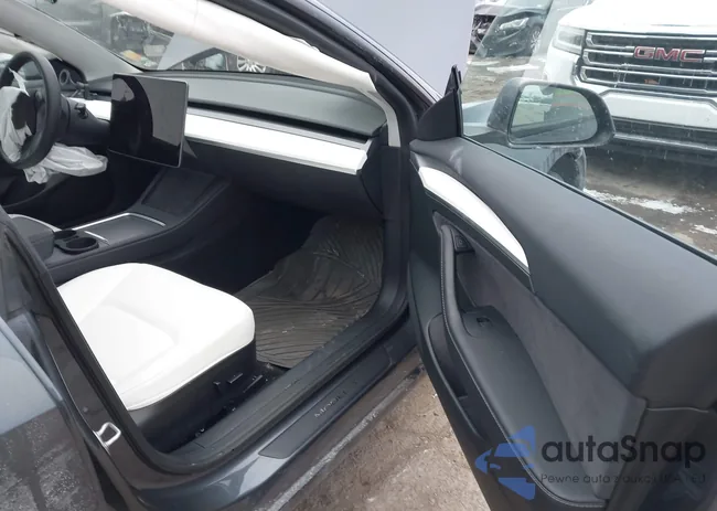 5YJ3E1EA5PF659807: 43852182