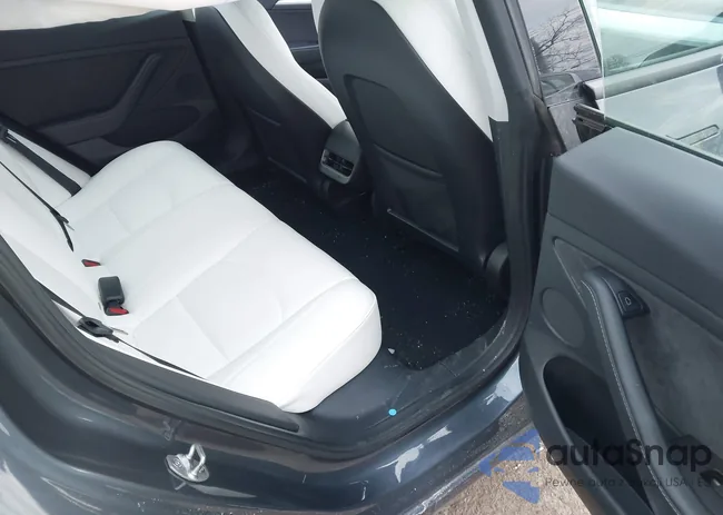 5YJ3E1EA5PF659807: 43852182