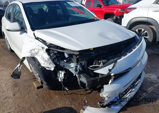 3KPA24AD9PE604431: 43852420