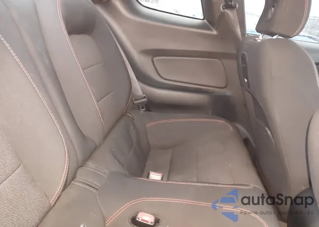 1FA6P8AM5G5309438: 43851586