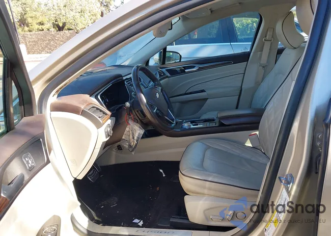 3FA6P0K96HR294698: 43851658