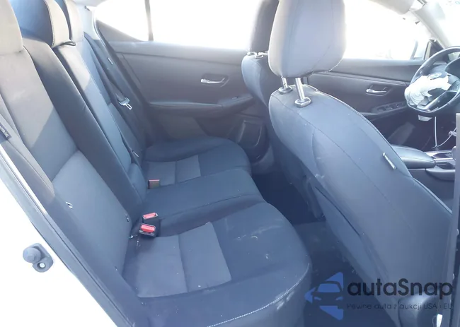 3N1AB8CV1MY293586: 43851673