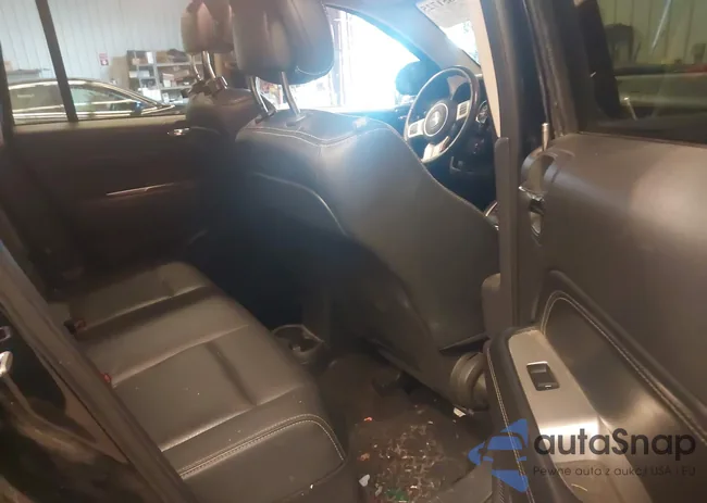 1C4NJDEB3FD169516: 43851725