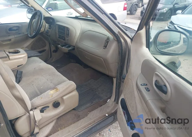 1FTRX17L63NA81893: 43851752