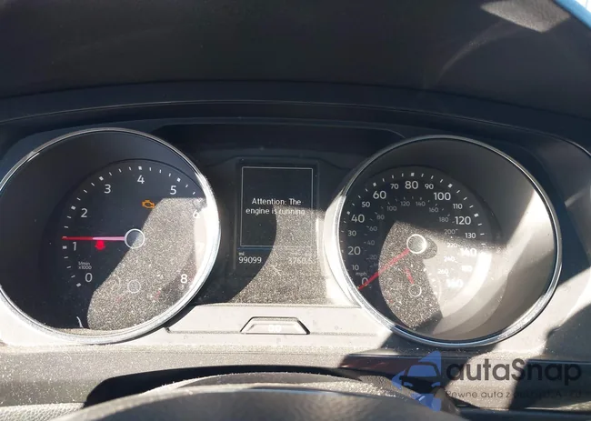 3VV3B7AX4JM087882: 43852904