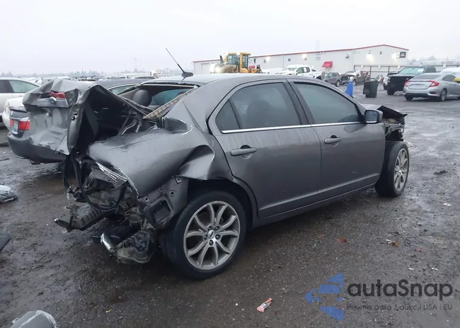 3FAHP0JG9BR140177: 43852925