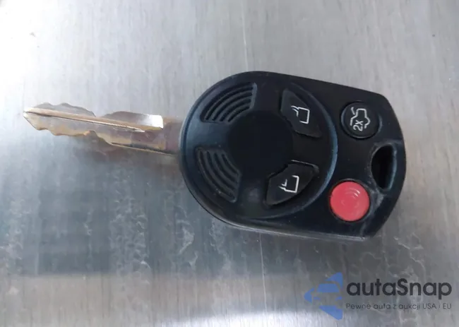 1FMCU03Z08KA29036: 43853001