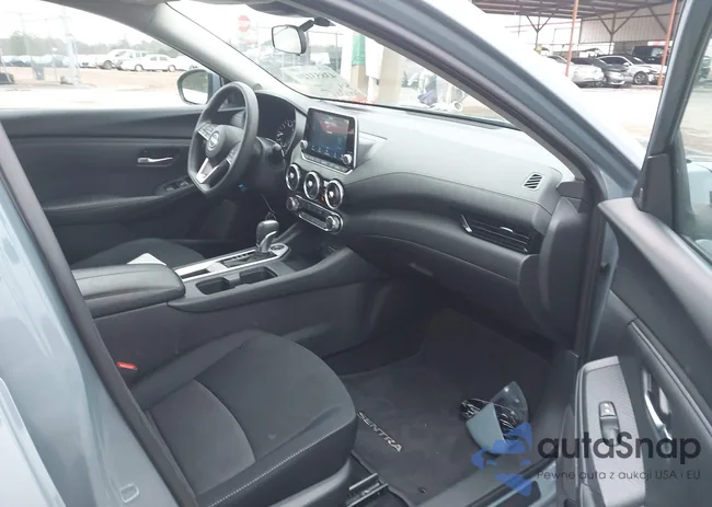 3N1AB8CV5RY215027: 43853120