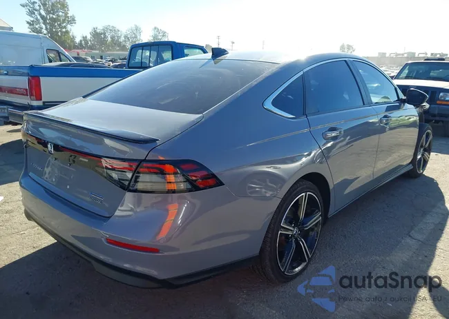 1HGCY2F53SA017779: 43853203