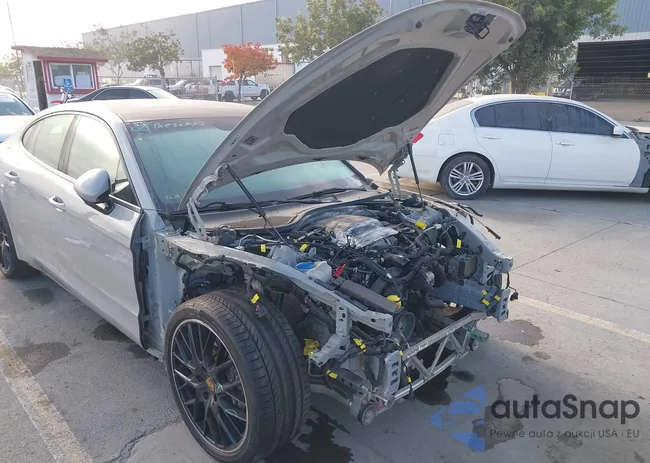 WP0AA2A70KL101095: 43853265