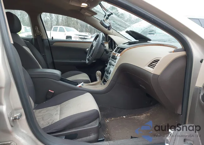 1G1ZC5EB4AF129517: 43853295