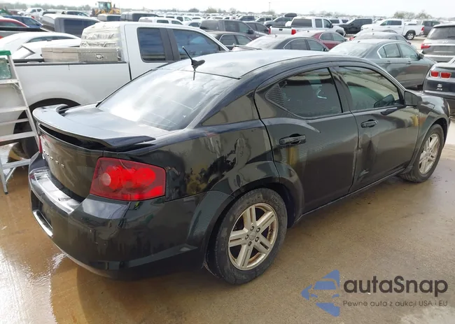 1C3CDZAB2EN154553: 43853308