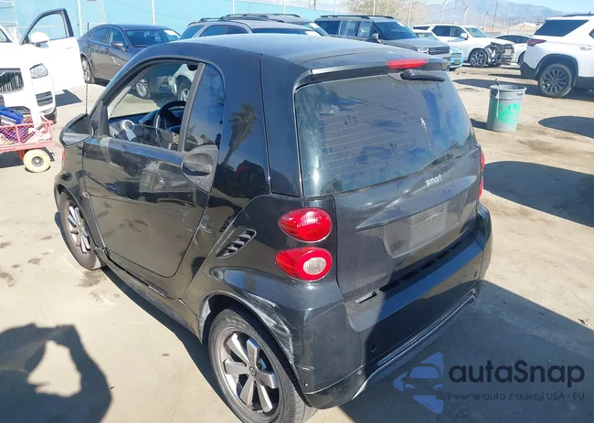 WMEEJ3BA1FK804199: 43852838