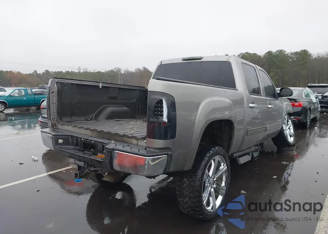 2GTEC13J971550576: 43853957