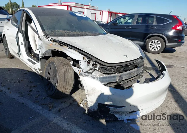 5YJ3E1EB0MF926646: 43854054