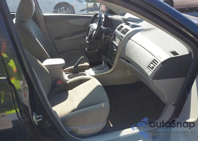 2T1BU4EE0DC117341: 43854094