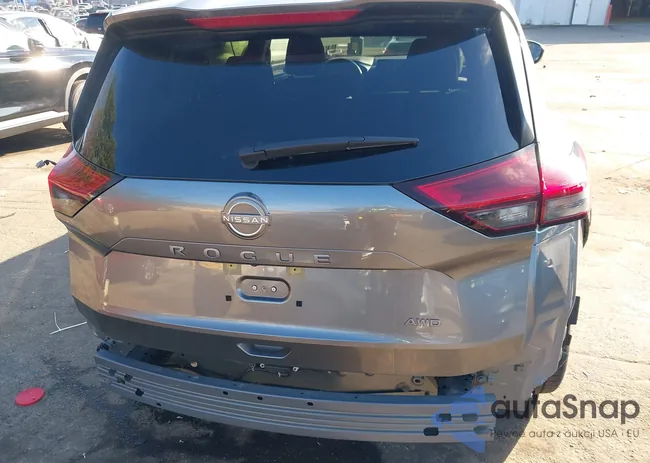 JN8BT3BB7SW152913: 43854178