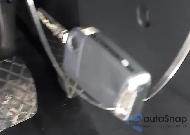 3VV2B7AX8KM060939: 43854468