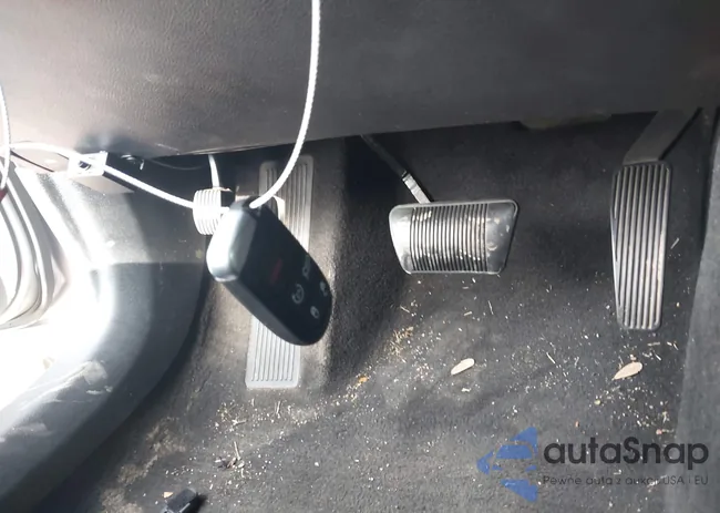 2C3CCAGT4EH217875: 43853666