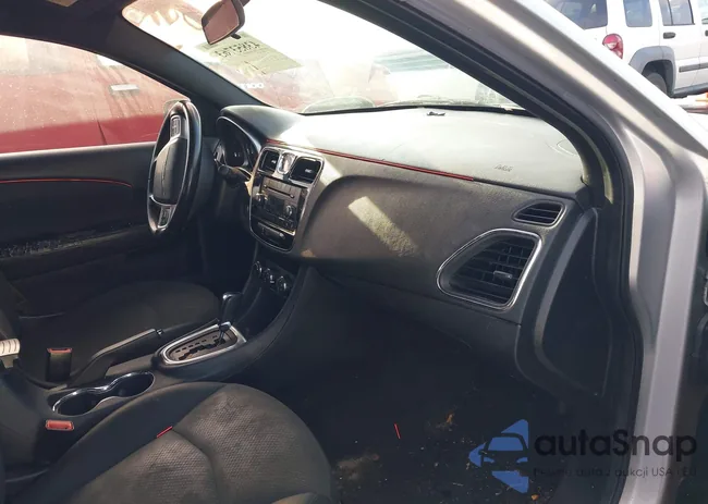 1C3BC1FB3BN551046: 43853763