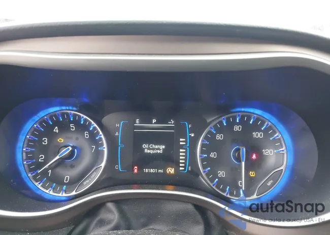 2C4RC1BGXJR110835: 43853834