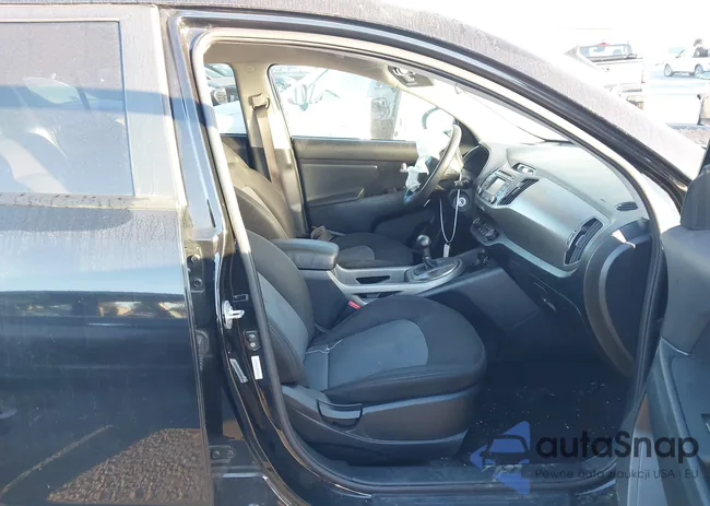 KNDPB3AC7E7606915: 43854892