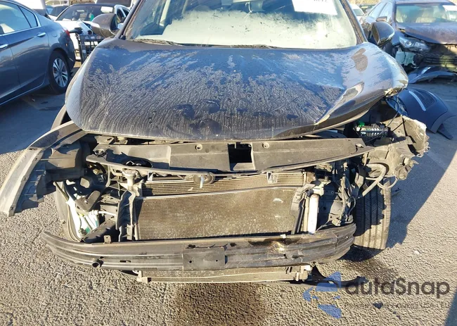 KNDPB3AC7E7606915: 43854892