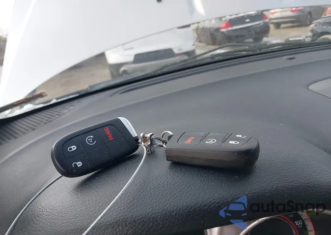 3D4PG1FG8BT566825: 43855302