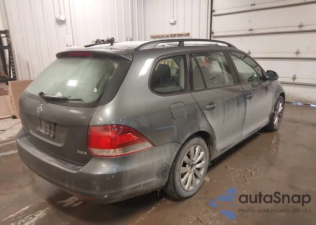 3VWKX8AJ9AM621355: 43855331