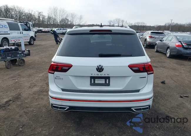 3VV4B7AX5NM124934: 43855417