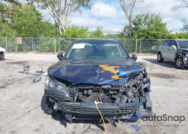 1HGCR2F30EA144750: 43854523